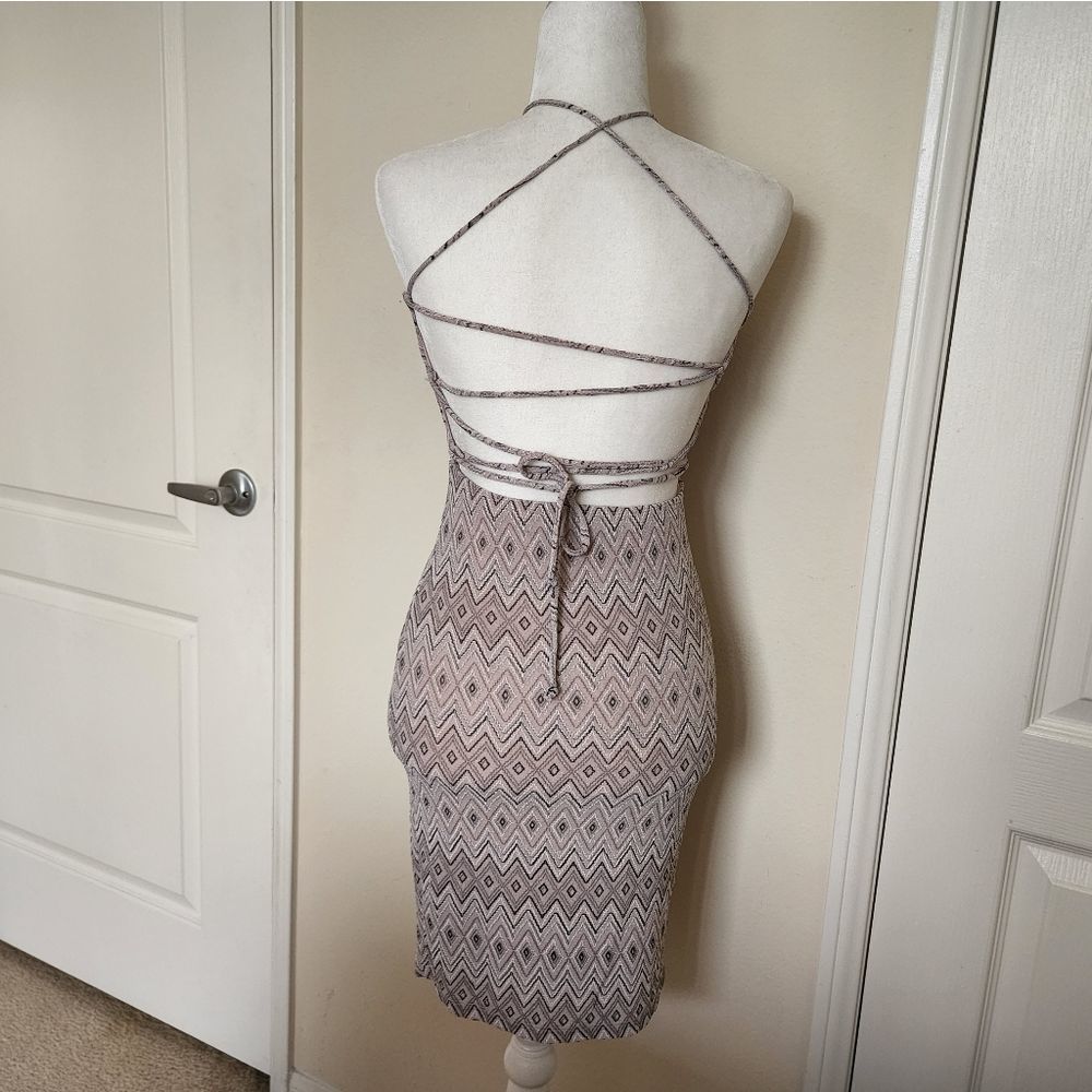 4SI3MNA Metallic Pink Backless Strappy Dress - Picture 3 of 9